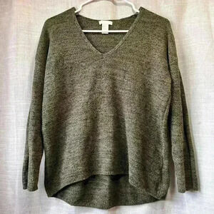 H&M Conscious | Olive Green V-Neckline Sweater With Dolman Sleeve Women’s Small